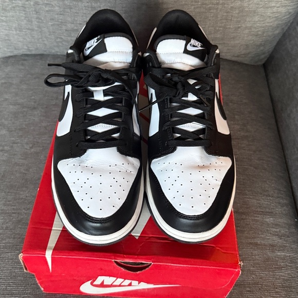 Nike Dunks - Picture 2 of 5